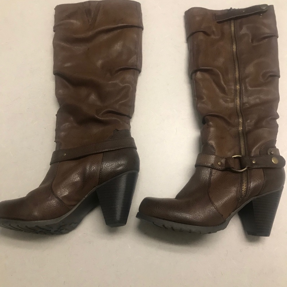 Kelly and Katie size 8 mid calf boot